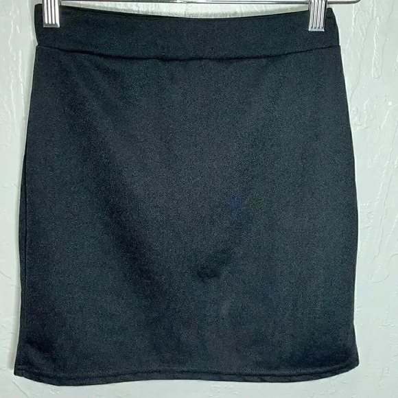 Missguided Women's Black Mini Skirt Size 6 - Picture 2 of 5